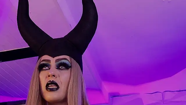LilithMauve Chat XXX in diretta