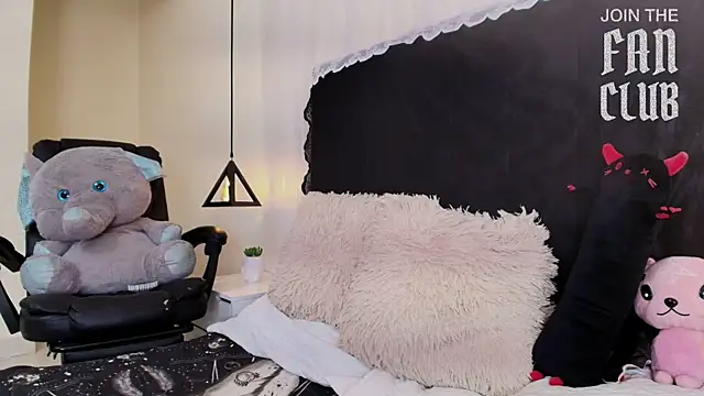 IvyBelle_'s Live XXX Chat