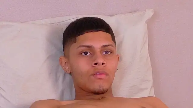 XXX chat uživo modela EthanCarter__