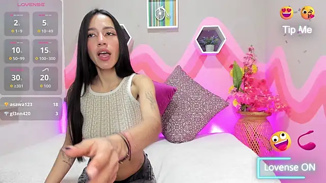 Laskhmi_ Live XXX-chat