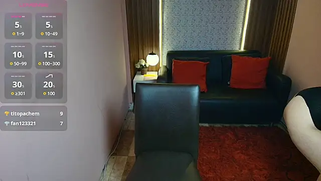 MoriahStorm's Live XXX Chat