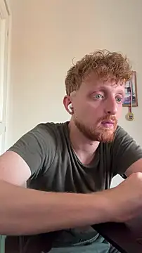 Red_dragon94 Chat XXX in diretta