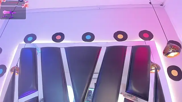 XXX chat uživo modela antonelllepiercee