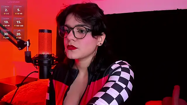 XXX chat uživo modela Valeriekay__