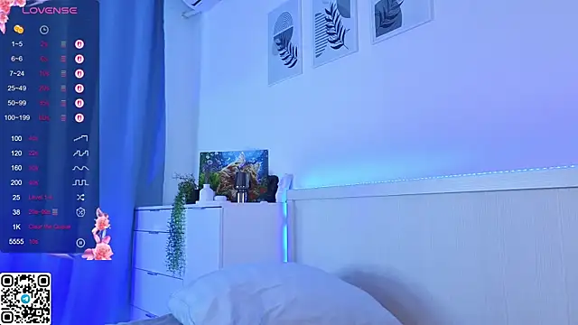 Bonnie_White's Webcam Show