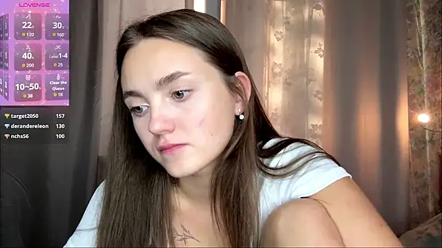 LoraDavi's Live XXX Chat