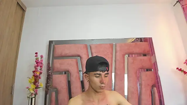MaximumSteel_ লাইভ XXX চ্যাট