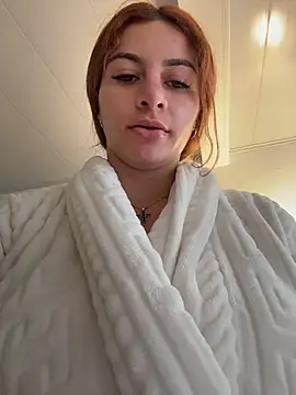 XXX chat uživo modela AtheneaRossi