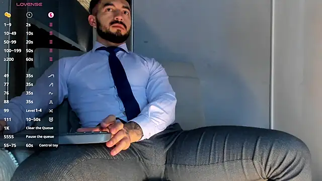 צ'אט XXX בשידור חי של MarkWalker__
