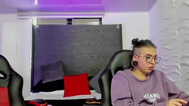 Chat +18 de inkedsinners_ ao vivo