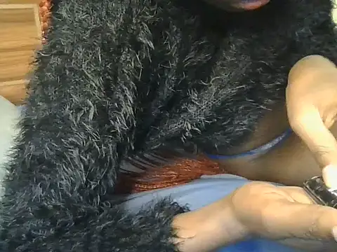 Chat +18 de sexycutiey ao vivo