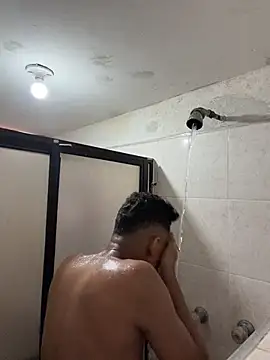 XXX chat uživo modela dilan_alfonzo