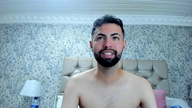 AndrewCrooss Live XXX Chat