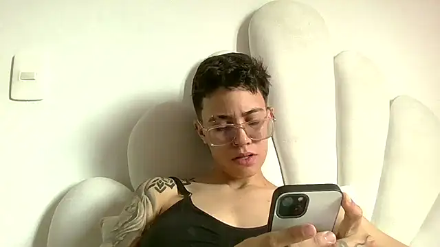 Živý XXX chat Cutie_Shy_