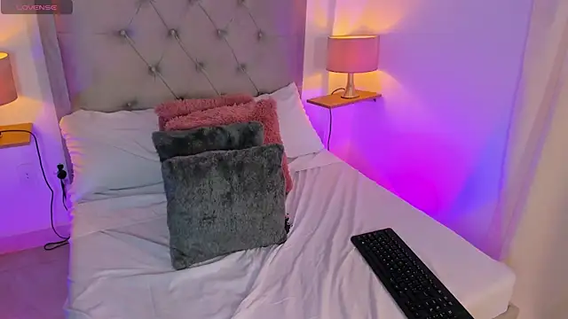 Živý XXX chat iMiia_coopper01
