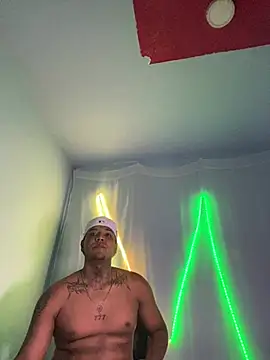 Chat +18 de Axell_king07 ao vivo