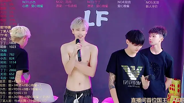 M-handsome-boy's Live XXX Chat