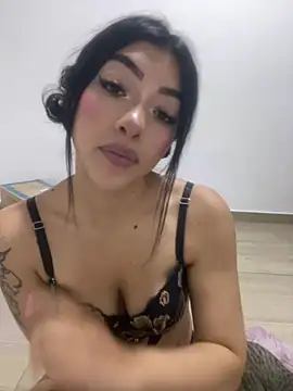 Chat XXX en directo de DAKOTA_SAKURA