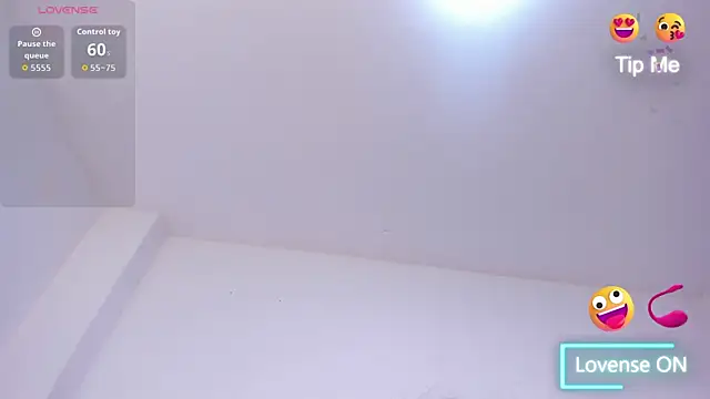 Isadora_hot69 Adlı Modelin Canlı XXX Sohbeti
