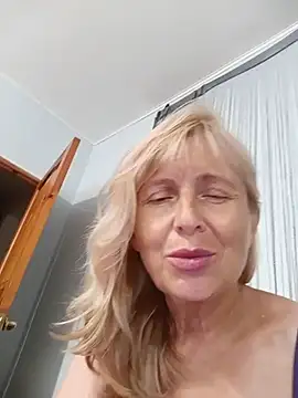 TrinaAdair's Live XXX Chat