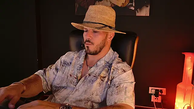 AngeloEric Chat XXX live