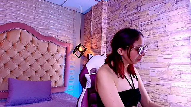 stephaniesun_ Adlı Modelin Canlı XXX Sohbeti