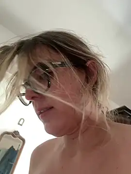 dolcehelena993 라이브 XXX 채팅