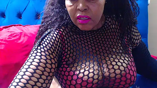 ebonycandy10のライブXXXチャット