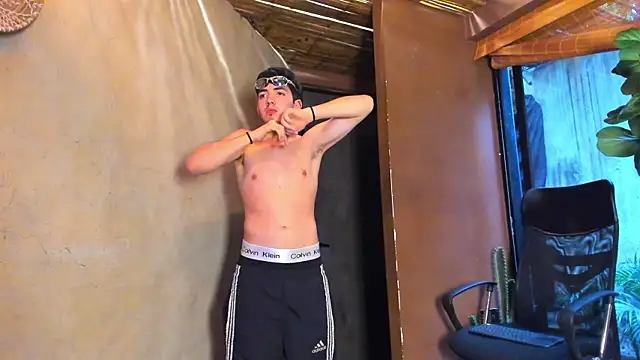 AxelStong – Naživo XXX chat