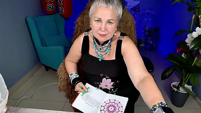 LilaMaharani Live XXX-Chat