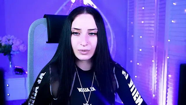XXX chat uživo modela MonicaLowes