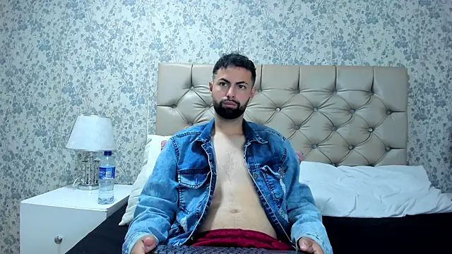Онлайн чат XXX AndrewCrooss