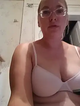 Chat XXX en directo de VikaKing