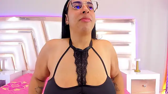 Онлайн чат XXX GeminisClark