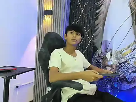 Chat XXX ao vivo de Benjamin_Alam