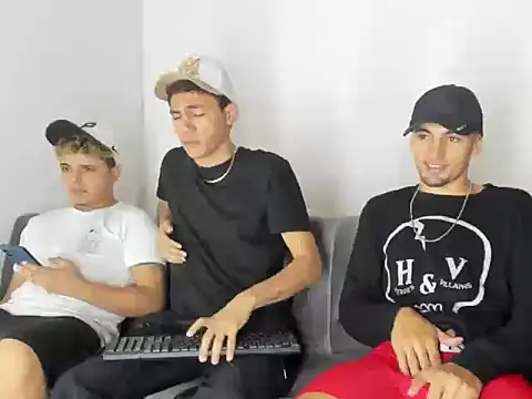 Chatroom XXX en direct de Charlie_Scorpion