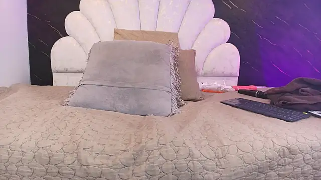 צ'אט XXX בשידור חי של _MiaBrown_