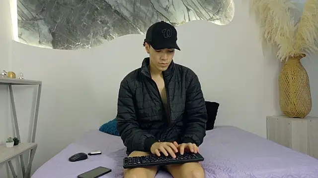 Monyel_Blake élő XXX-chatje