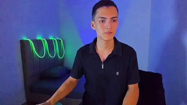 Matiius18 Chat XXX in diretta