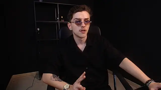 FelixStarkk Chat XXX live