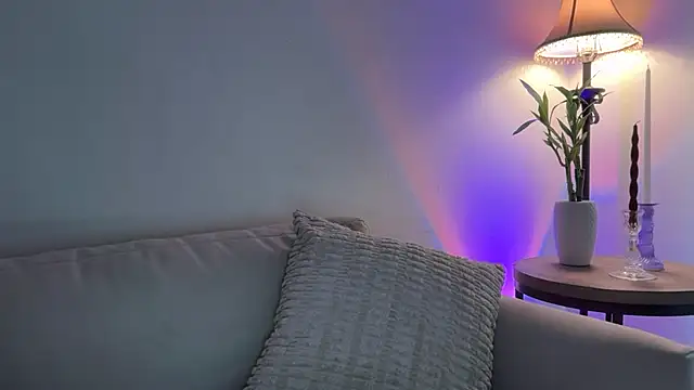 lustfulsmiles Show in webcam