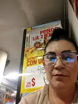 Chat +18 de AriannaAdames ao vivo