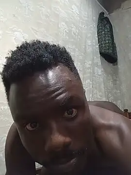 Chatroom XXX en direct de Sexboi254
