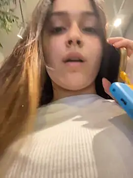 EvelynFly's Webcam Show