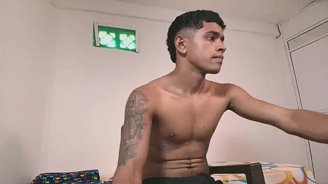 k_florez লাইভ XXX চ্যাট