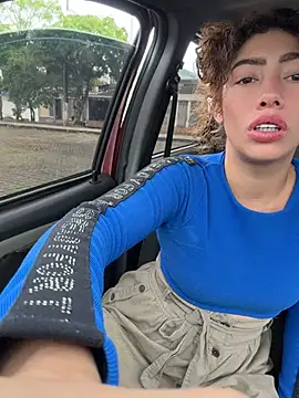 Онлайн чат XXX roxyrougee