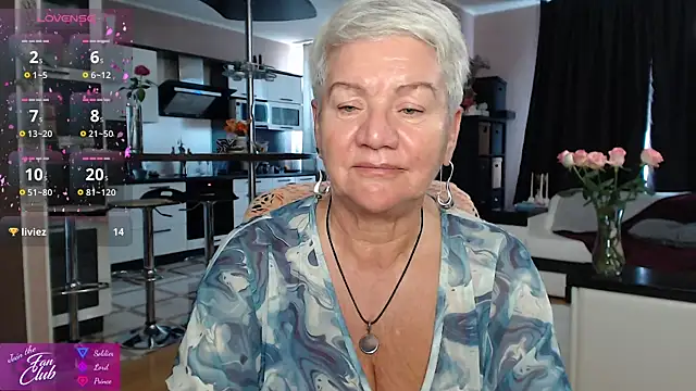 roxana_brooks Adlı Modelin Canlı XXX Sohbeti