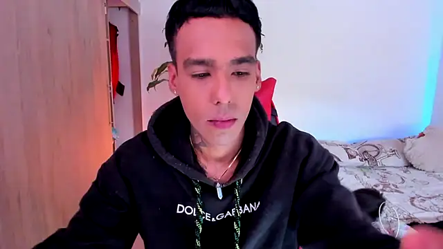 Онлайн чат XXX Damianwhite