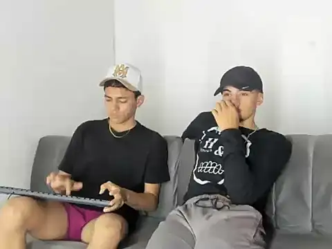 Czat XXX na żywo – Charlie_Scorpion