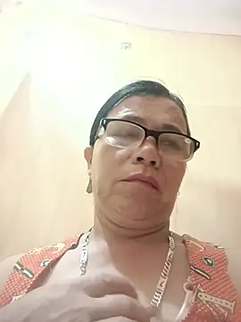 Chatroom XXX en direct de Chilly-wet